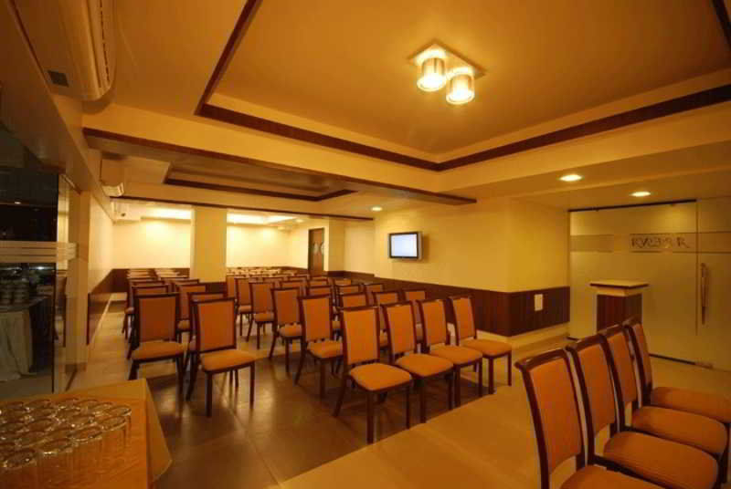 Hotel Sadanand Regency Pimpri-Chinchwad Zewnętrze zdjęcie