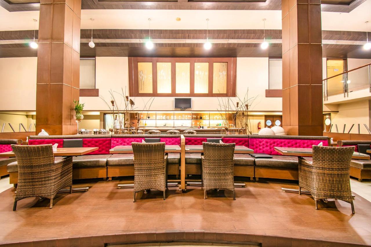 Hotel Sadanand Regency Pimpri-Chinchwad Zewnętrze zdjęcie
